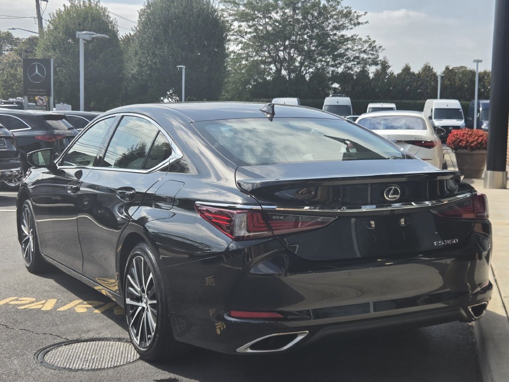 Used 2023 Lexus ES 350 w/ Premium Package FWD image 10