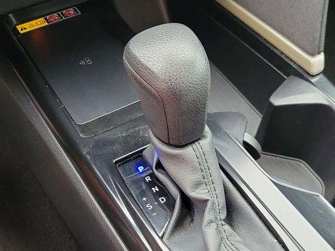 Used 2025 Toyota Camry LE FWD image 28