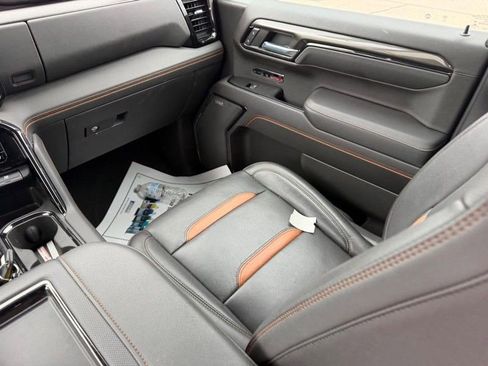 Used 2022 GMC Sierra 1500 AT4 w/ AT4 Premium Package image 15