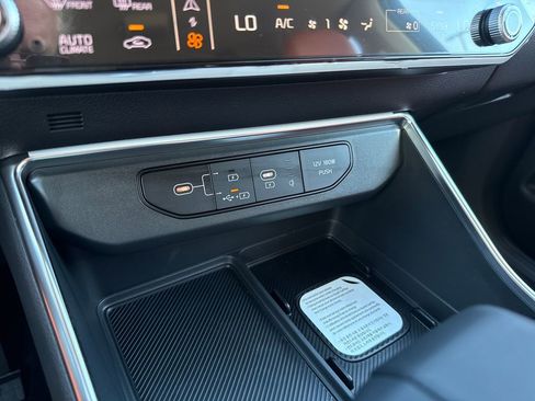New 2026 Kia Carnival EX FWD image 31