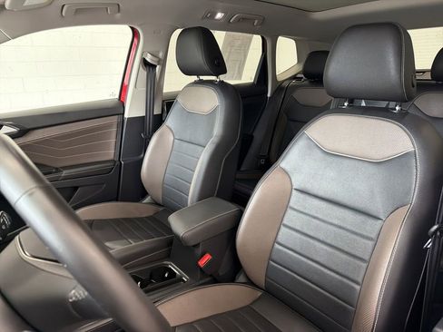 Certified 2024 Volkswagen Taos SEL AWD/4WD image 13