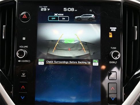 Used 2024 Subaru Ascent Premium w/ Convenience Package image 18