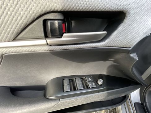 Used 2025 Toyota Camry SE w/ Multimedia Upgrade Package image 22