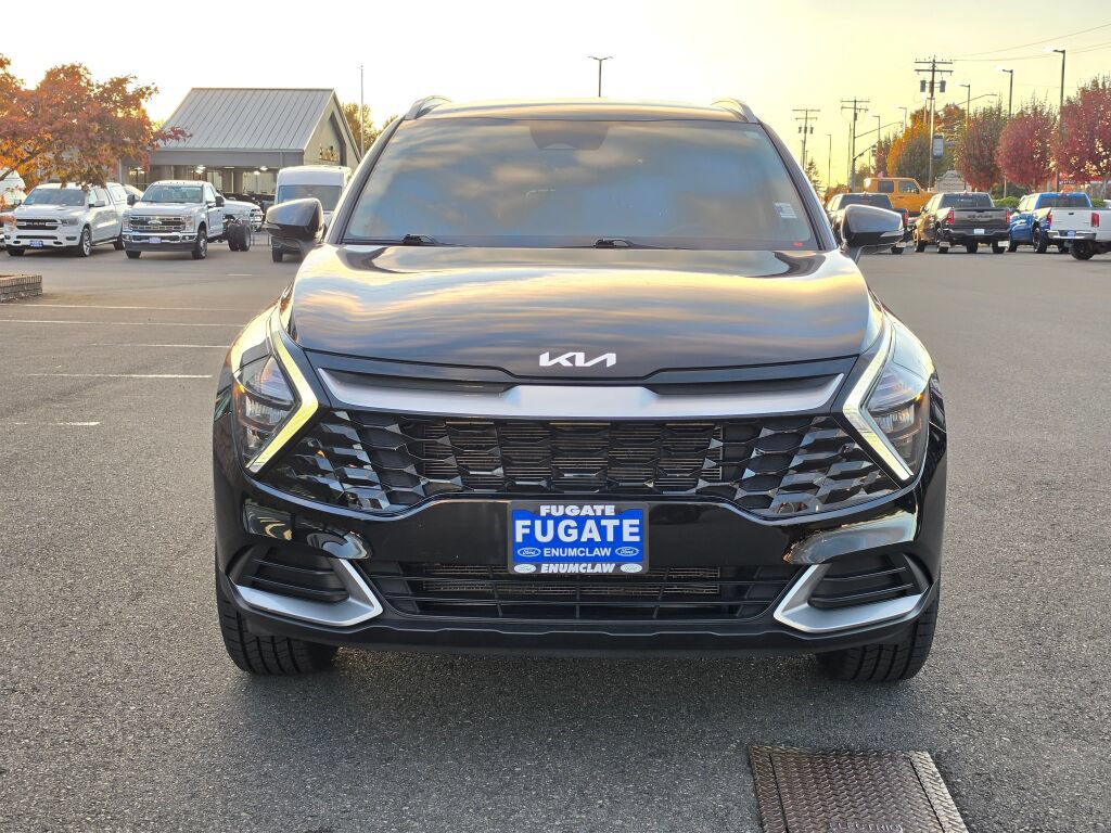 Used 2023 Kia Sportage EX AWD/4WD image 3