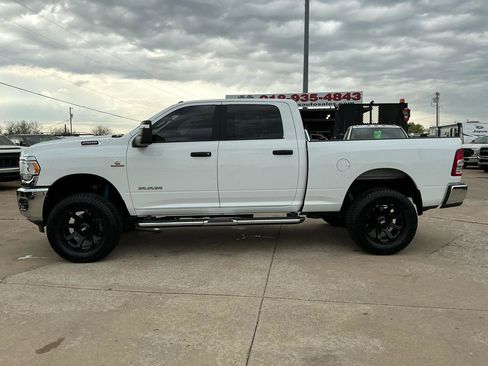 Used 2024 RAM 2500 Big Horn w/ Off Road Package AWD/4WD image 1
