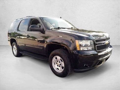 Used 2010 Chevrolet Tahoe LT RWD image 3