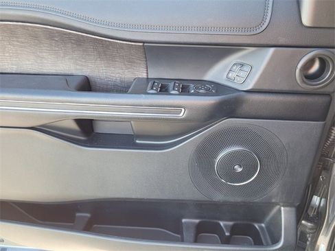Used 2021 Ford Expedition Limited image 26