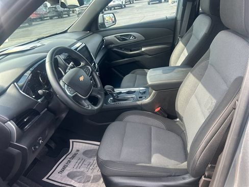 Used 2023 Chevrolet Traverse LT AWD/4WD image 19