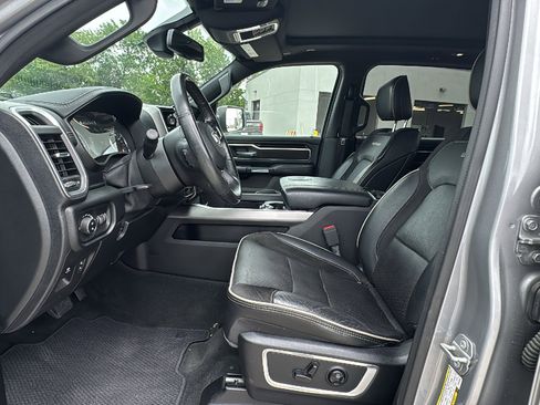 Used 2020 RAM 1500 Laramie w/ Sport Appearance Package image 9