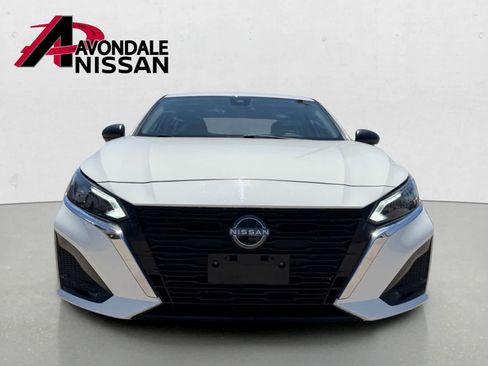 Certified 2025 Nissan Altima 2.5 SV FWD image 9