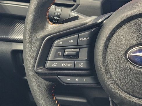 Certified 2024 Subaru Crosstrek 2.5i Limited w/ Crosstrek Mirror Package image 28