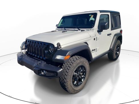 Used 2021 Jeep Wrangler Sport AWD/4WD image 3