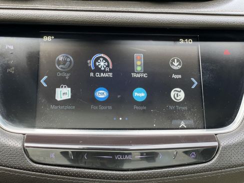 Used 2018 Cadillac XT5 Premium Luxury FWD image 23