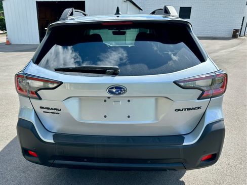 Used 2025 Subaru Outback Onyx Edition AWD/4WD image 6