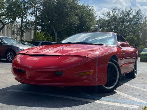 Used 1994 Pontiac Firebird Formula RWD image 3