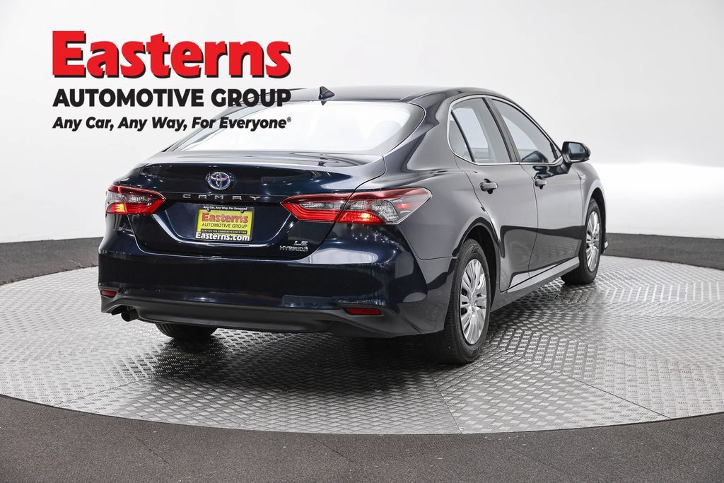 Used 2021 Toyota Camry LE FWD image 7