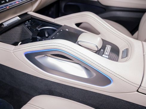 Certified 2023 Mercedes-Benz GLS 450 4MATIC image 19