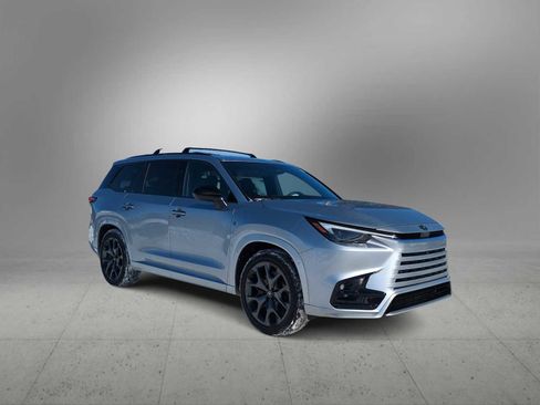 Used 2025 Lexus TX 500h F SPORT Premium image 2