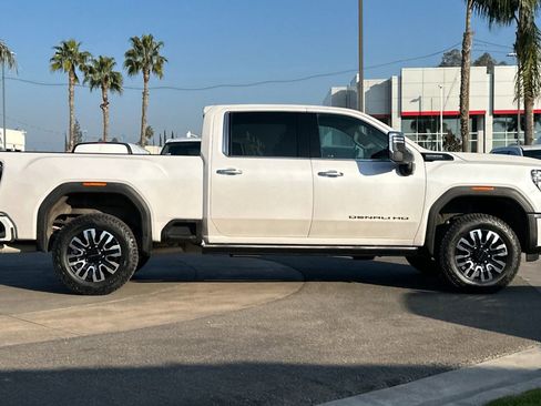 Certified 2024 GMC Sierra 2500 Denali Ultimate image 3