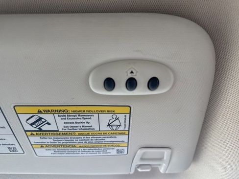 Used 2017 Ford Escape Titanium AWD/4WD image 26