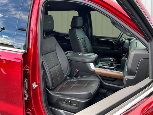 Used 2022 Chevrolet Silverado 1500 High Country w/ High Country Premium Package image 17