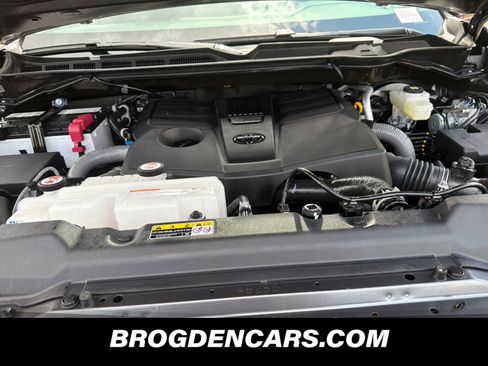 Used 2025 Toyota Tundra SR5 w/ SR5 Premium Package AWD/4WD image 10