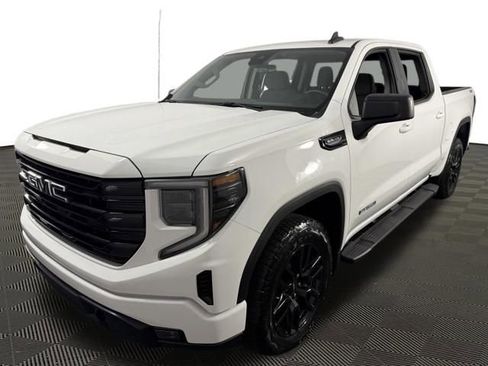 Used 2025 GMC Sierra 1500 Elevation AWD/4WD image 3