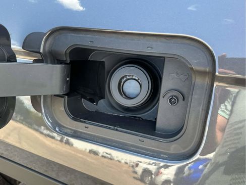 New 2025 Jeep Grand Cherokee Limited w/ Luxury Tech Group II image 19