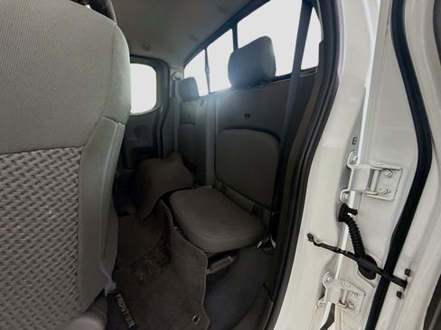 Used 2019 Nissan Frontier SV RWD image 33