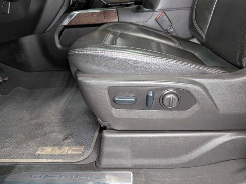 Used 2023 GMC Sierra 3500 Denali w/ Denali Ultimate Package image 37