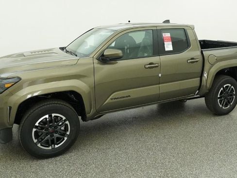 New 2026 Toyota Tacoma TRD Sport image 2