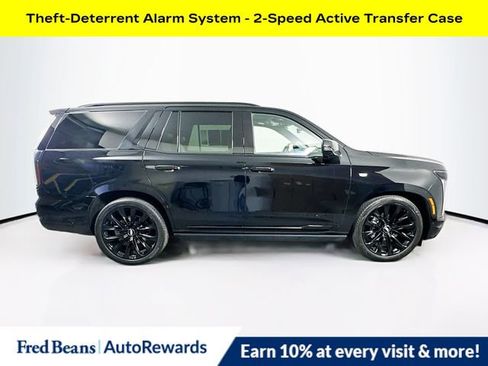 Used 2025 Cadillac Escalade Sport Platinum w/ LPO, ONYX Package AWD/4WD image 8