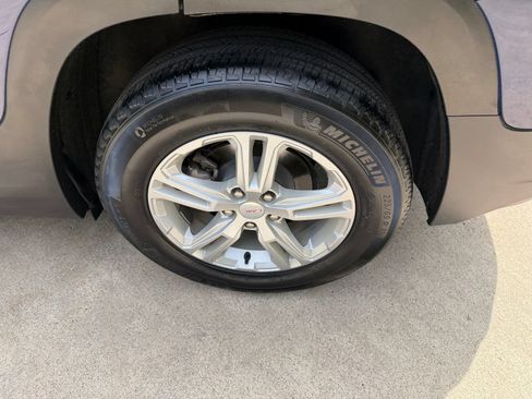 Used 2023 GMC Terrain SLE w/ Driver Convenience Package FWD image 36