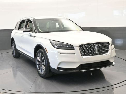 Used 2022 Lincoln Corsair Reserve image 9