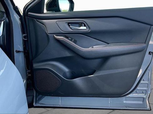 Certified 2025 Nissan Rogue SV AWD/4WD image 22