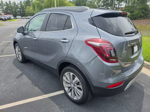 Used 2020 Buick Encore Preferred FWD image 30