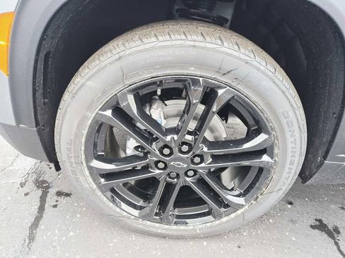 New 2026 Chevrolet Traverse LT w/ LPO, Floor Liner Package image 16