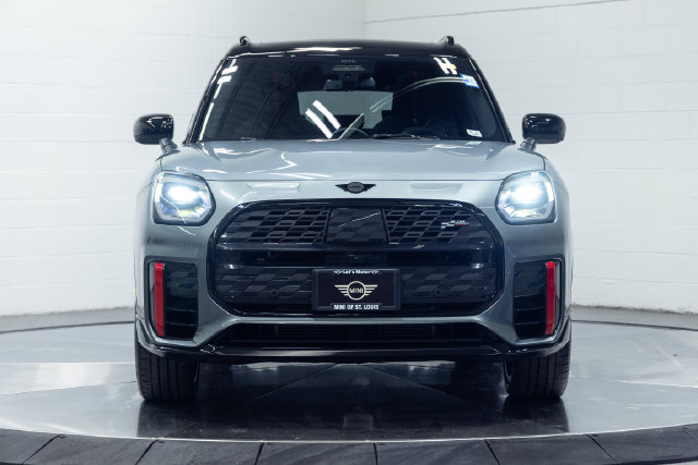 Certified 2025 MINI Cooper Countryman John Cooper Works w/ Comfort Package Max AWD/4WD image 5