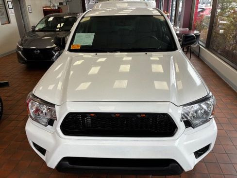 Used 2014 Toyota Tacoma 2WD Regular Cab image 5