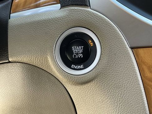 Used 2014 Chrysler 300 C AWD/4WD image 29