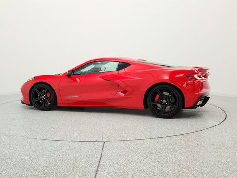 Used 2024 Chevrolet Corvette Stingray Coupe RWD image 8