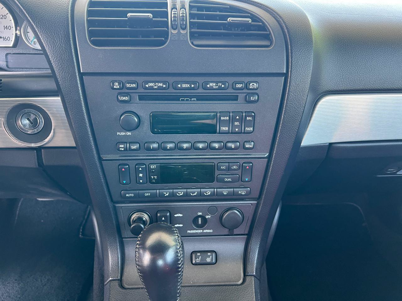 Used 2004 Ford Thunderbird RWD image 14