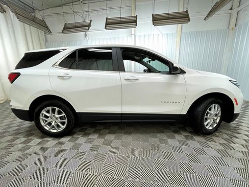 Used 2022 Chevrolet Equinox LT image 18