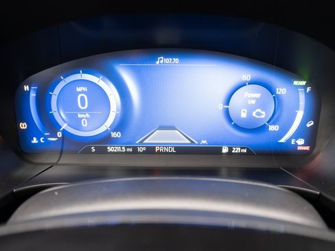 Used 2021 Ford Escape Titanium image 7