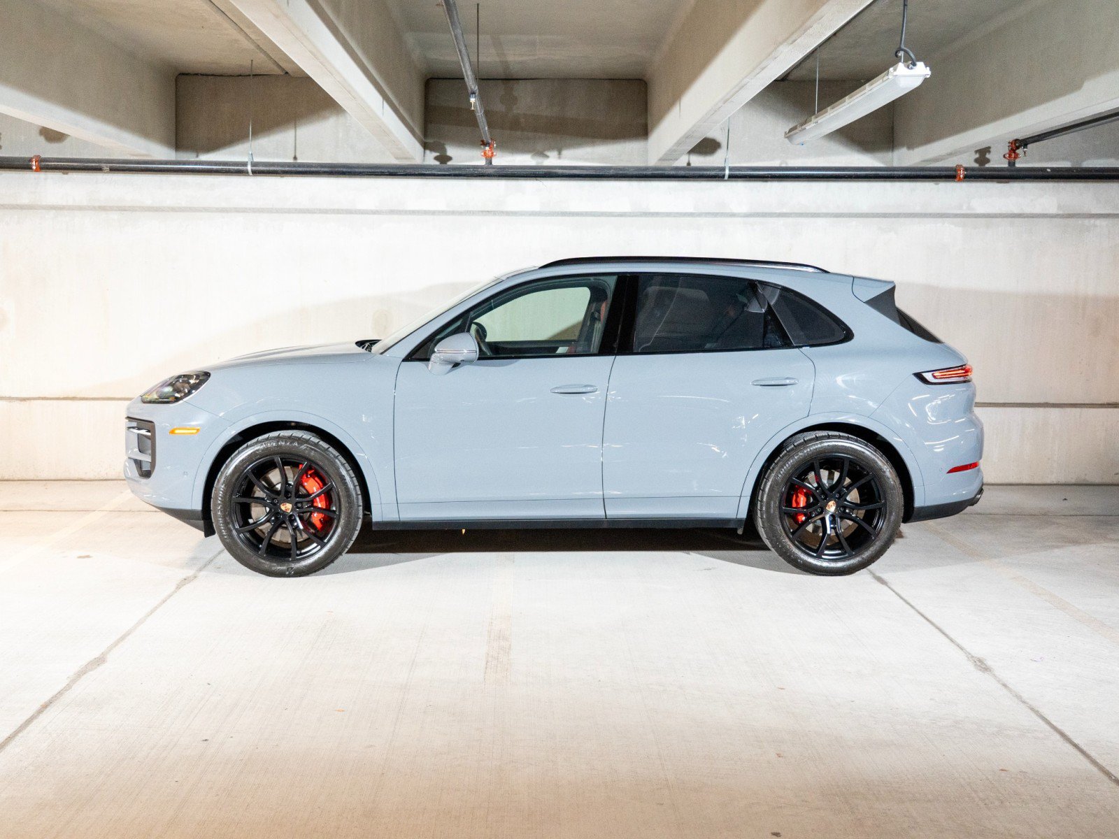 Certified 2026 Porsche Cayenne S AWD/4WD image 2