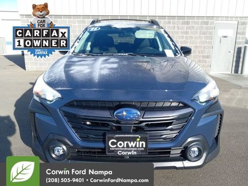 Used 2025 Subaru Outback Premium image 8