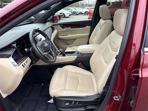 Used 2018 Cadillac XT5 Premium Luxury image 14