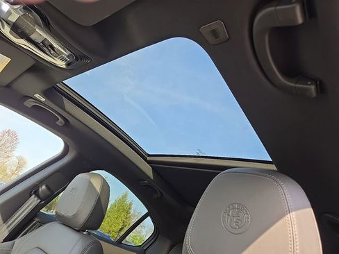 New 2026 Alfa Romeo Stelvio Sprint image 10