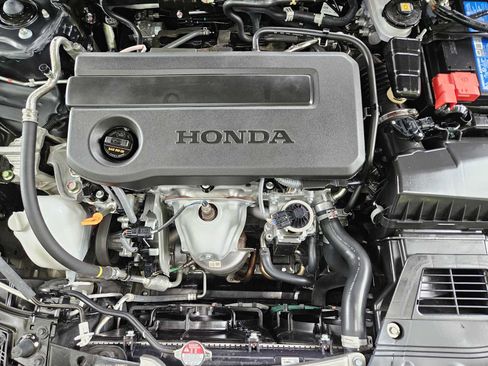 Certified 2025 Honda Civic Sport image 31