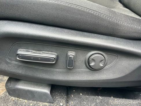 Used 2024 Honda CR-V EX image 19